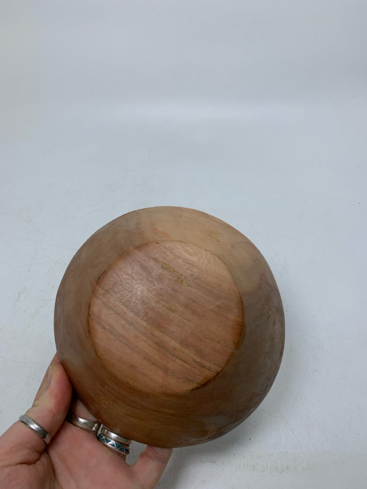 WOOD CARVED BOWL W/ PAINTED ELEPHANT.