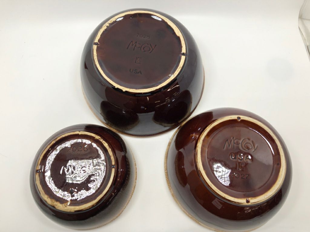 3PC VTG MCCOY NESTING TAN/BROWN GLAZE BOWLS.