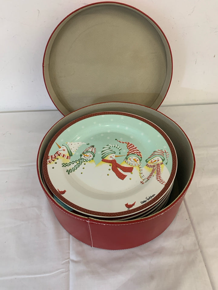 10 SNOWMAN DINNER PLATES IN RED BOX.