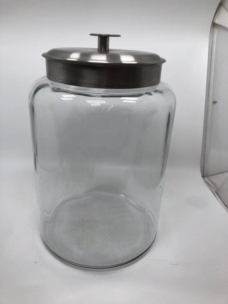 GLASS CANISTER W/METAL LID.
