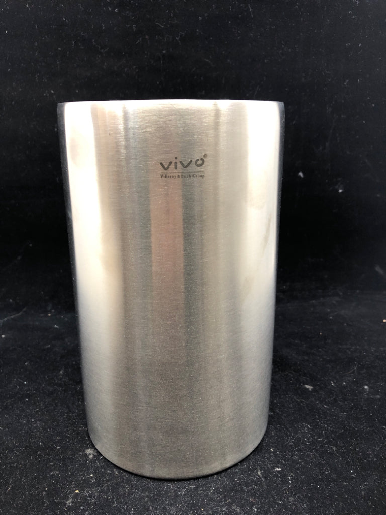 VIVO SILVER METAL WINE BOTTLE CHILLER.