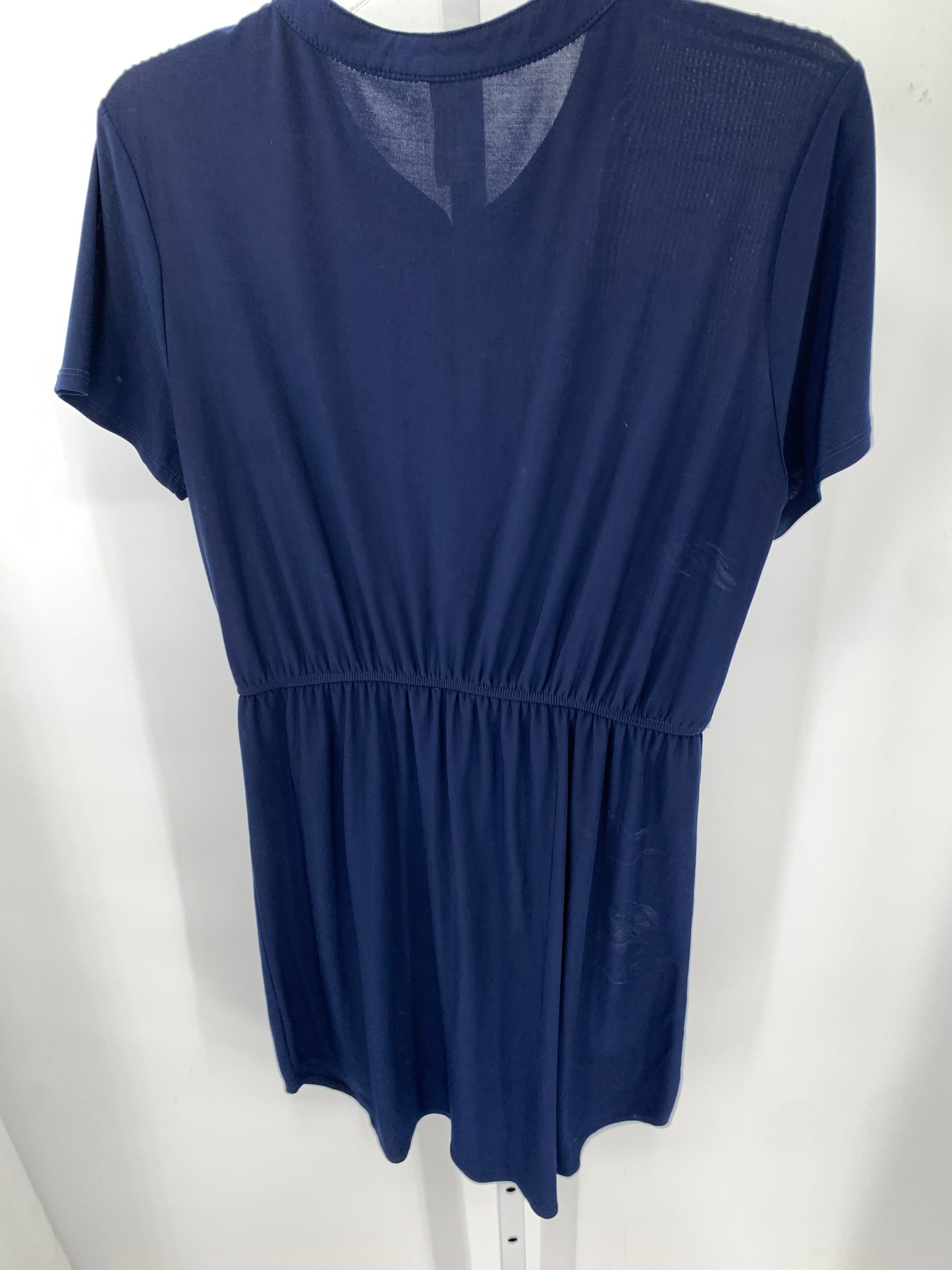 Size Large Misses Short Sleeve Dress