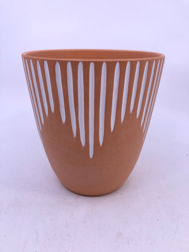 TERRA COTTA WHITE STIPE PLANTER.