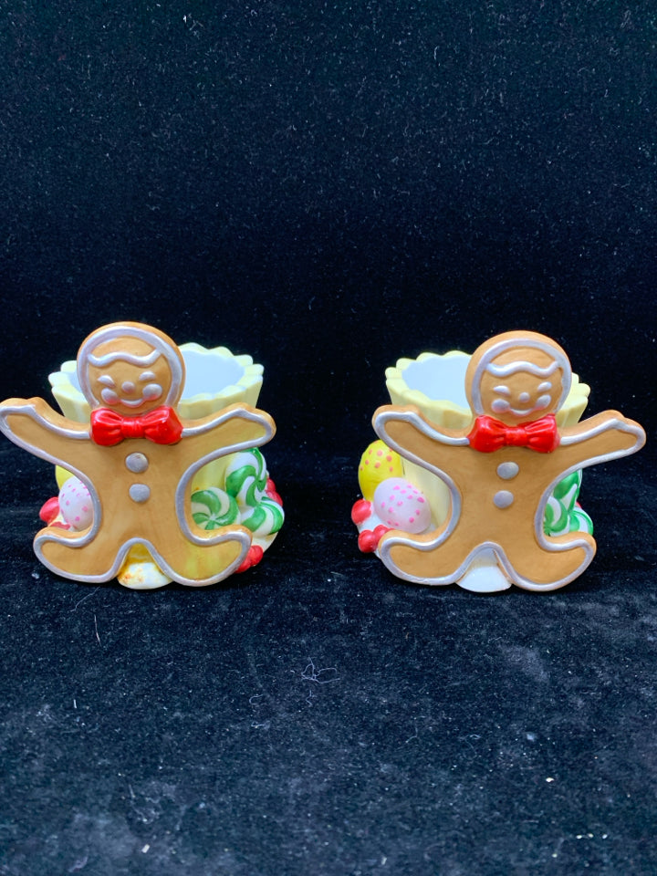 2PC GINGERBREAD TEA LIGHT HOLDERS.