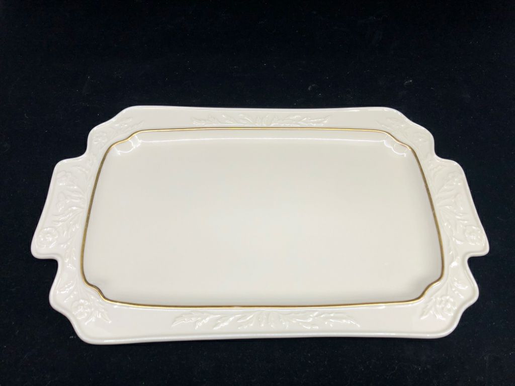 CREAM GOLD TRIM RECTANGLE LENOX TRAY.