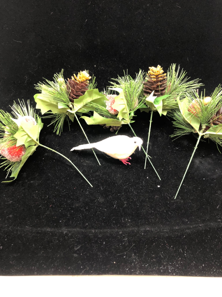 PINECONE AND BIRD FILLER.