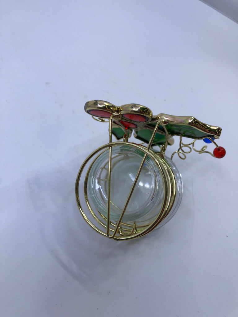 GOLD HOLLY METAL CANDLE HOLDER.