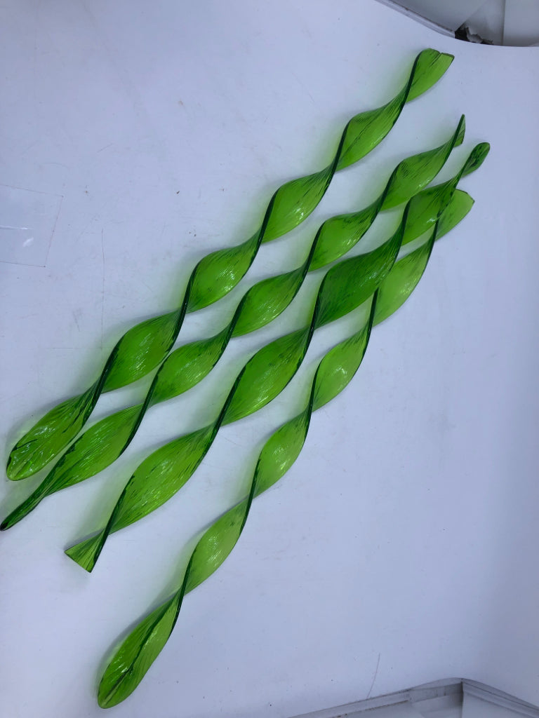 4 GLASS GREEN SPIRALS.