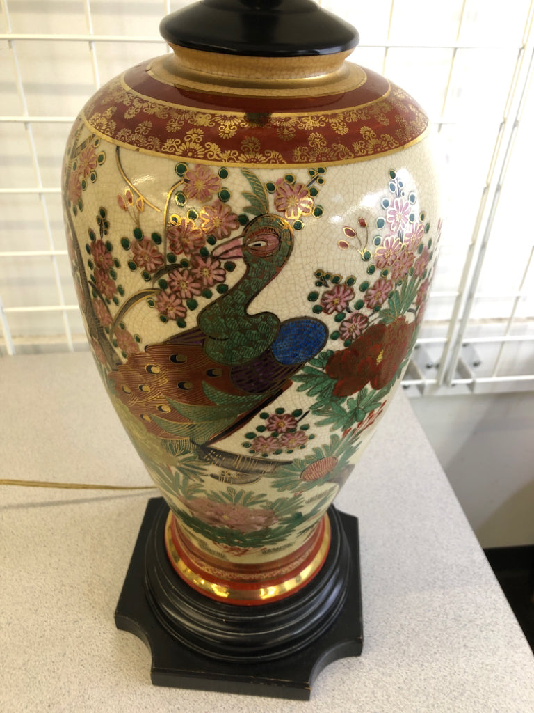 VTG PEACOCK STYLE LAMP W/DARK WOOD BASE & WHITE SHADE.