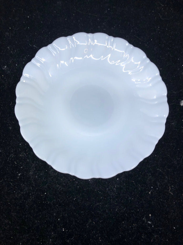 VTG MILK GLASS CORNING WARE TEACUP/SAUCER.