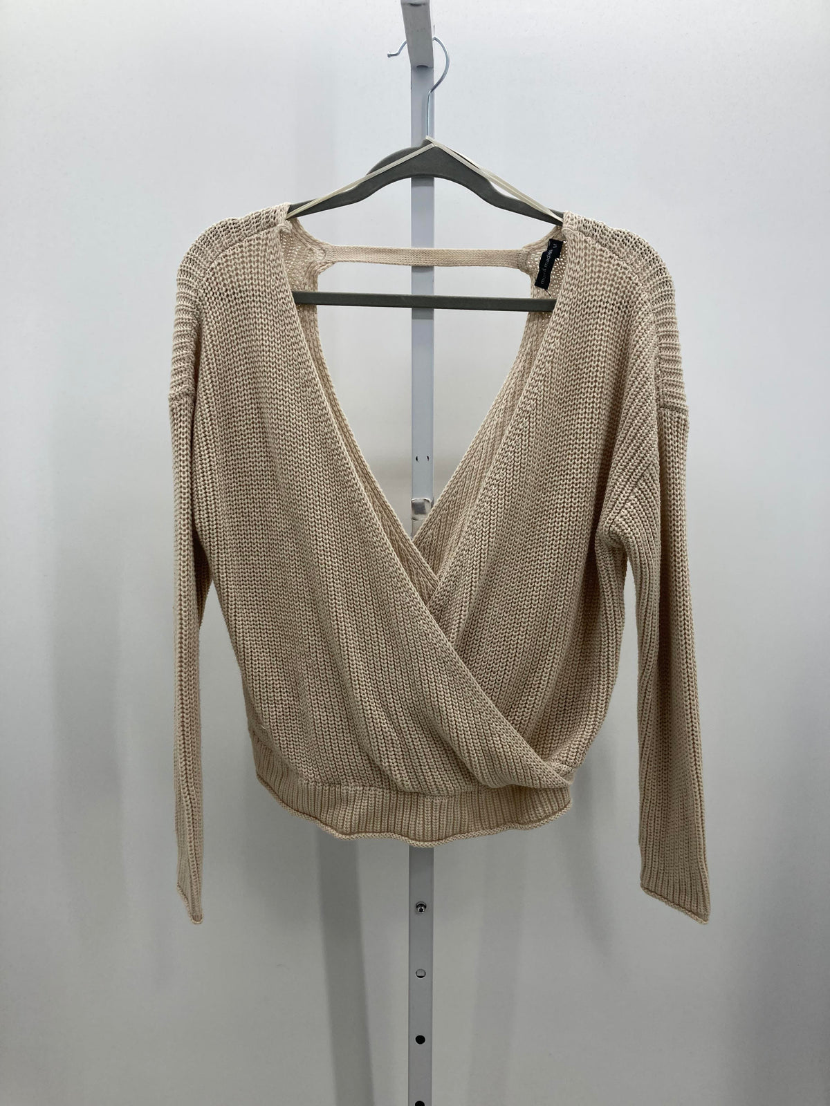 moon & madison Size Medium Juniors Long Sleeve Sweater