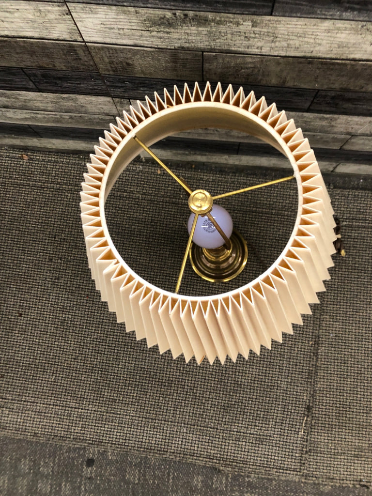 VTG BRASS LAMP W PLEATED CREAM SHADE.