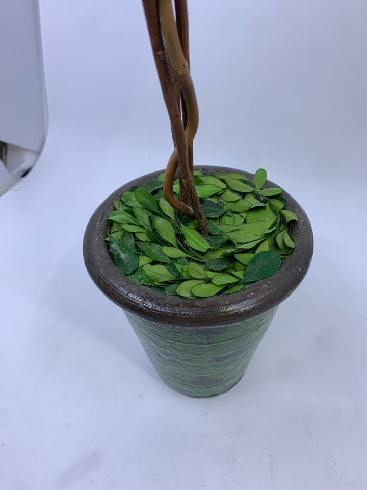 FAUX GREEN TOPIARY IN GREEN POT.