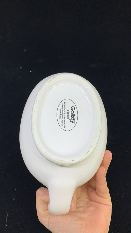 WHITE BEADED CERAMIC GRAVY BOAT.