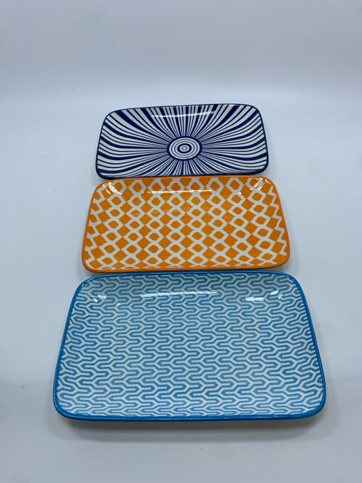 3PC SELAMICA MULTI-PATTERN CERAMIC PLATE.