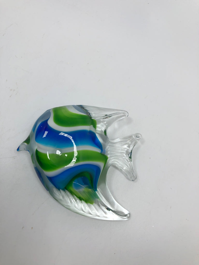 SMALL BLUE/GREEN GLASS FISH.