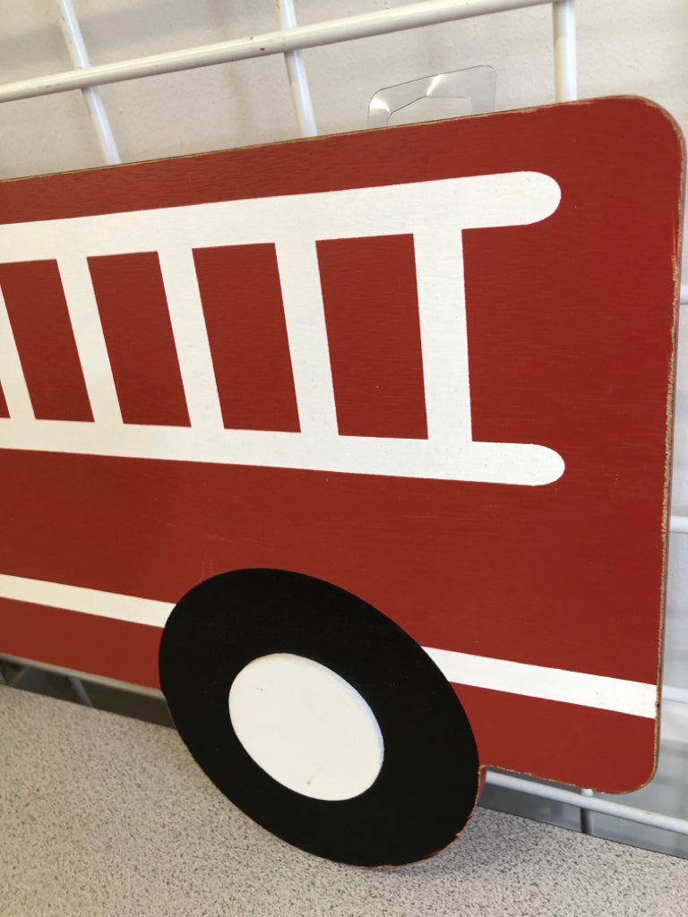 KIDS FIRE TRUCK WALL-ART.