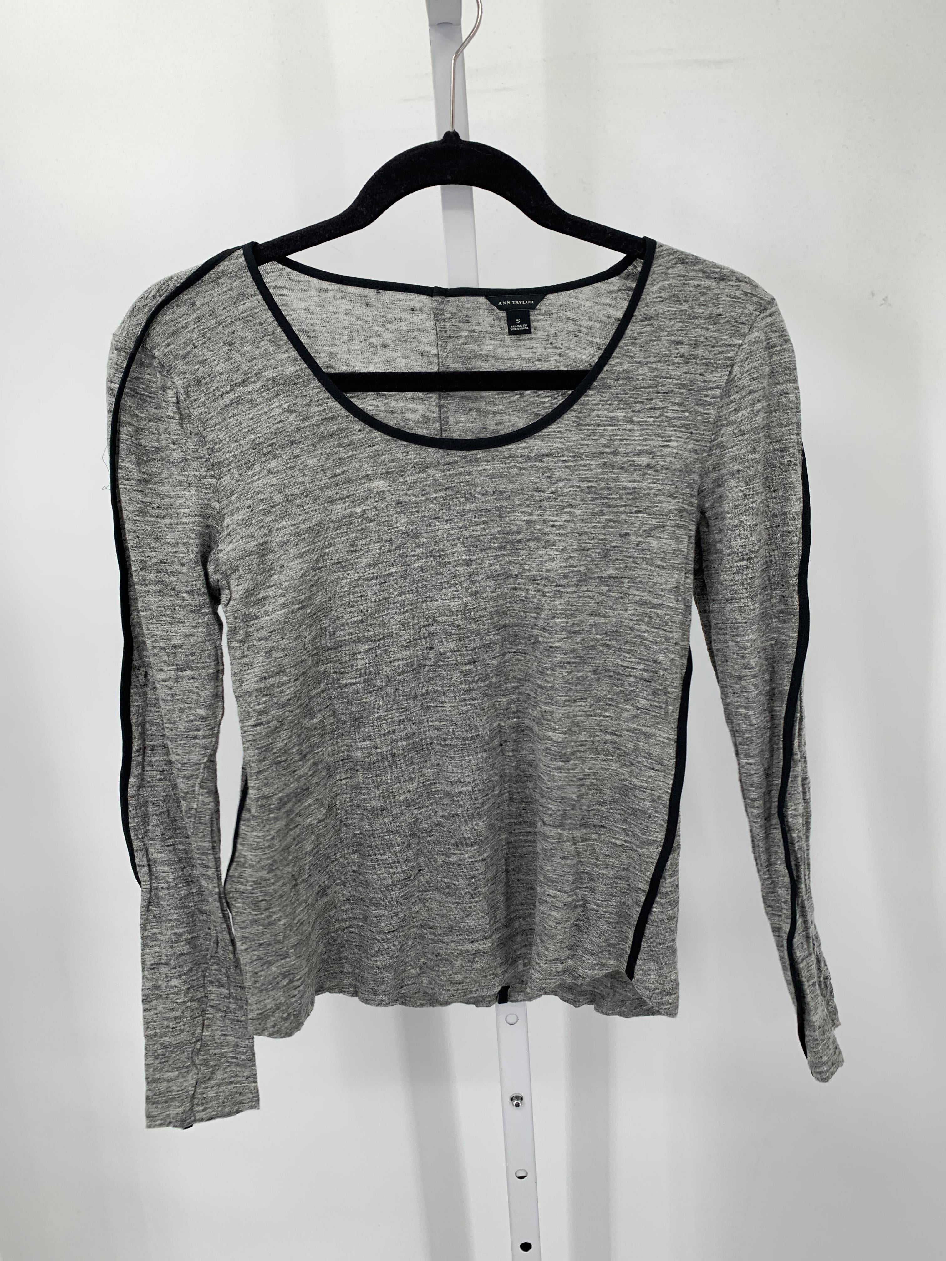 Ann Taylor Size Small Misses Long Sleeve Shirt