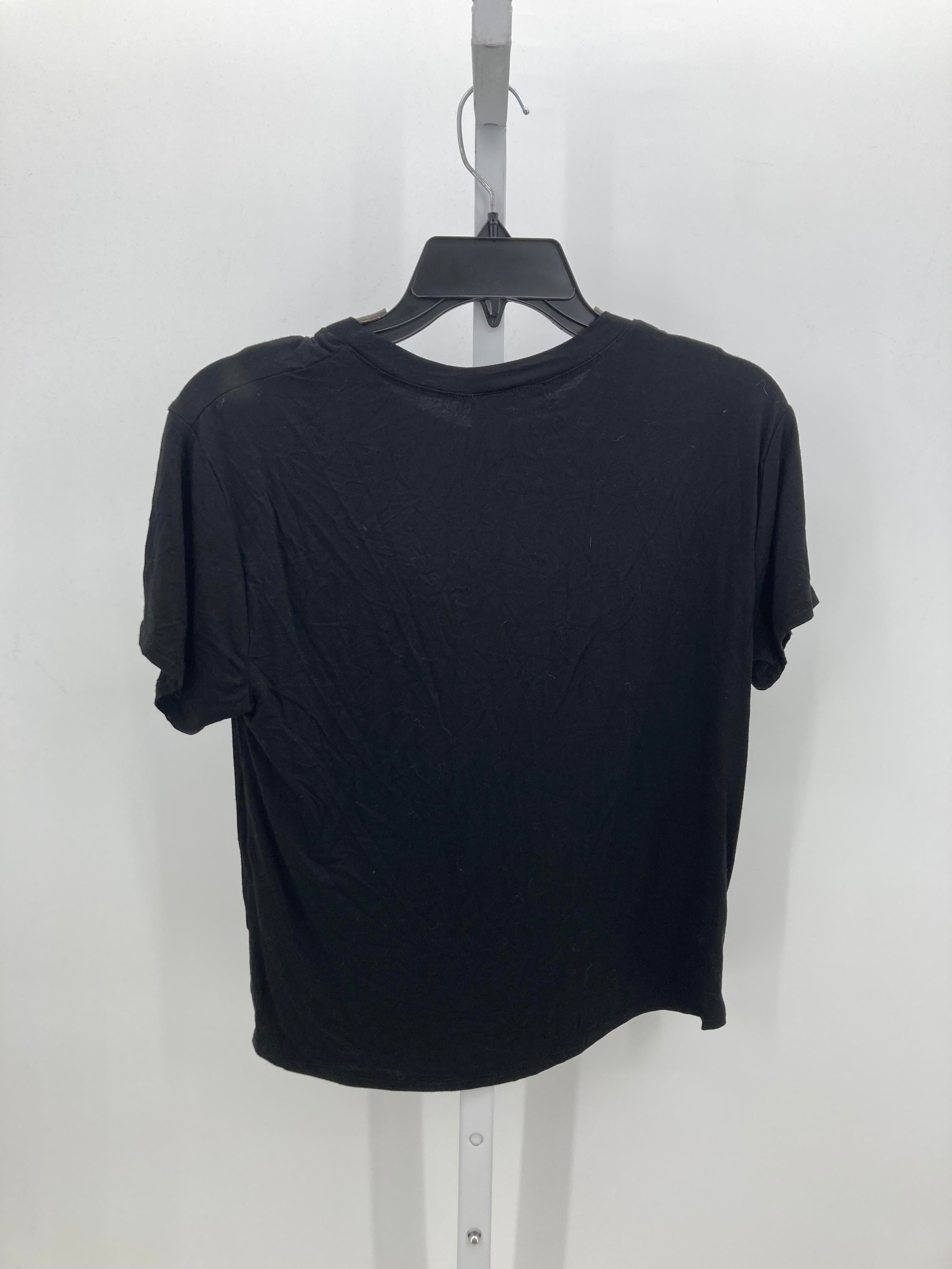 Size Medium Misses Short Sleeve Shirt