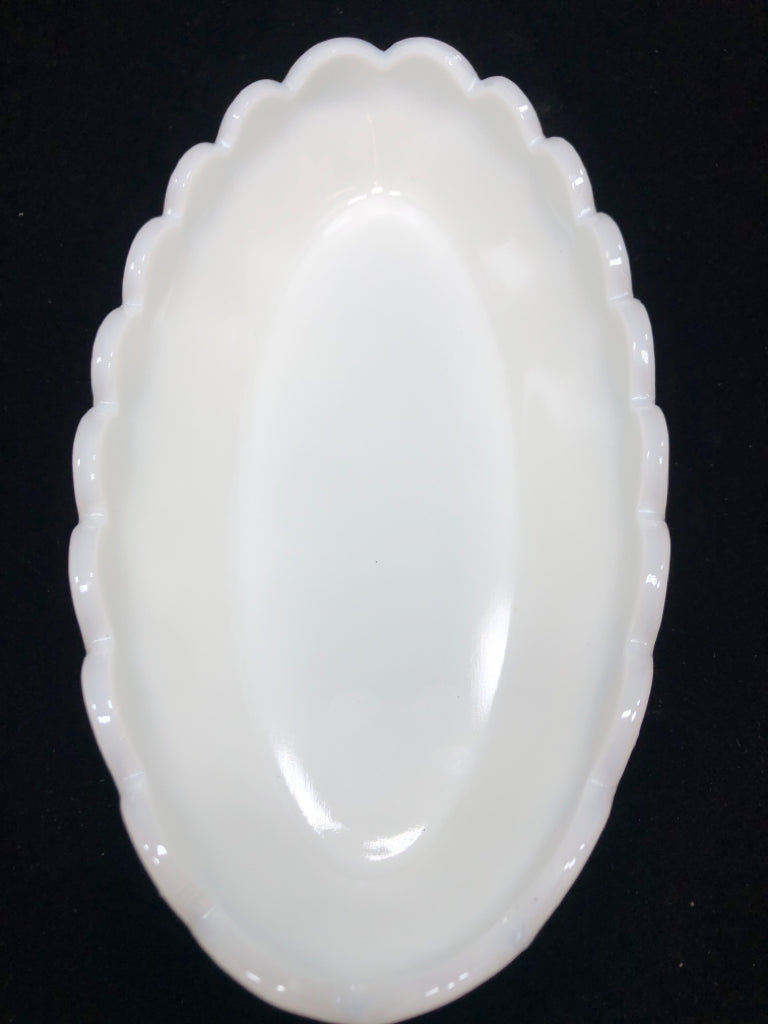 VTG SM SCALLOPED RIM MILK GLASS DISH.