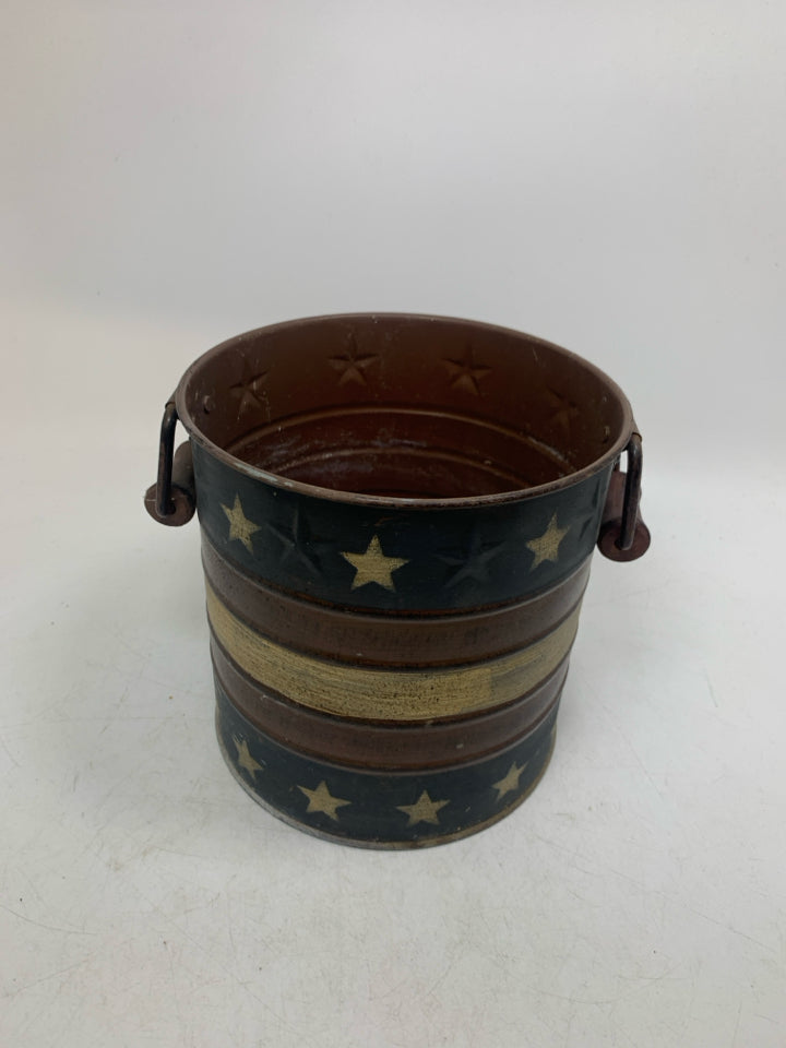 STARS AND STRIPES METAL BUCKET.