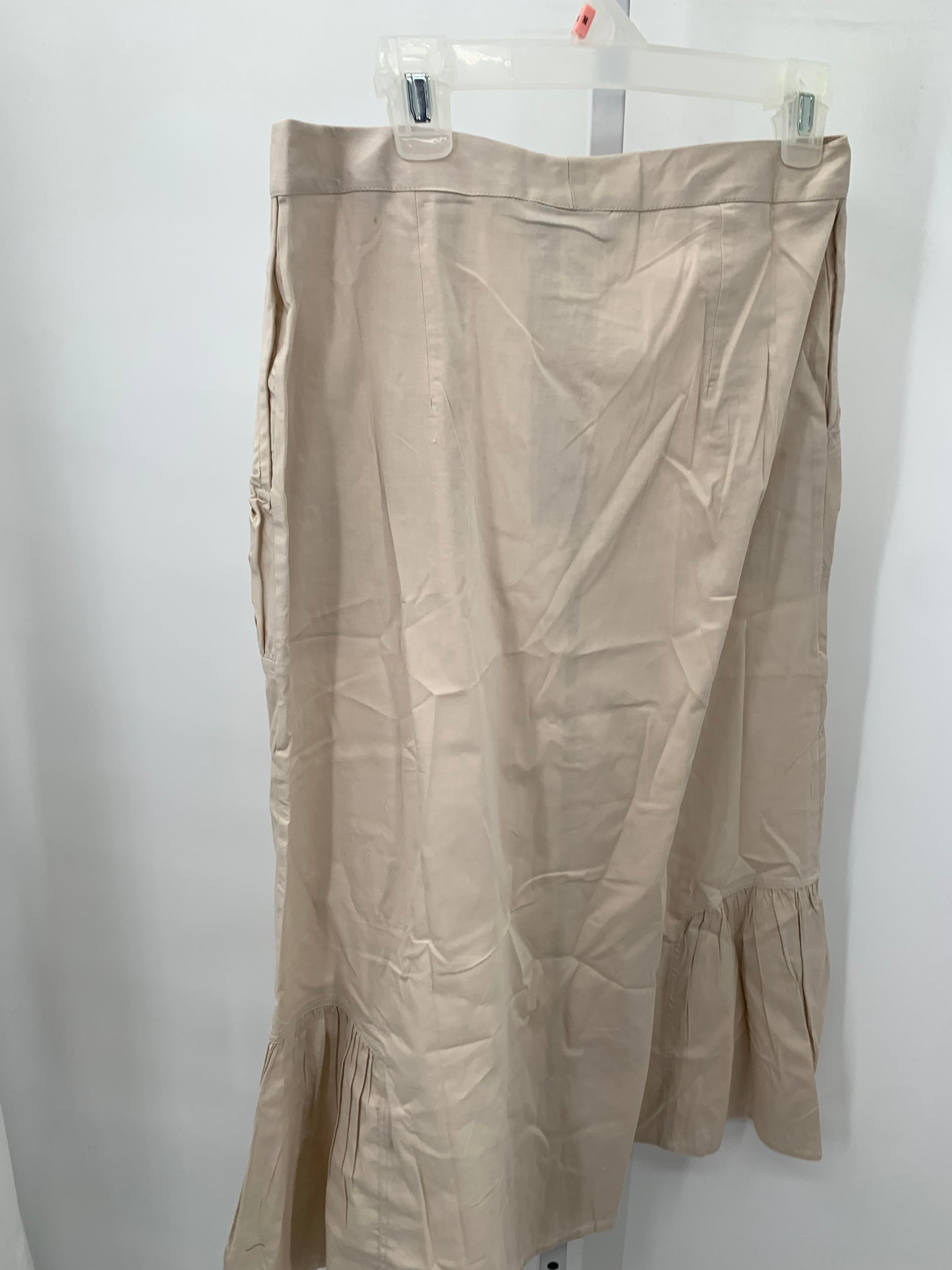 Size Medium Misses Skirt