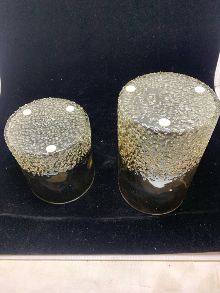 2 CRYSTALIZED AMBER GLASS CANDLE HOLDERS.