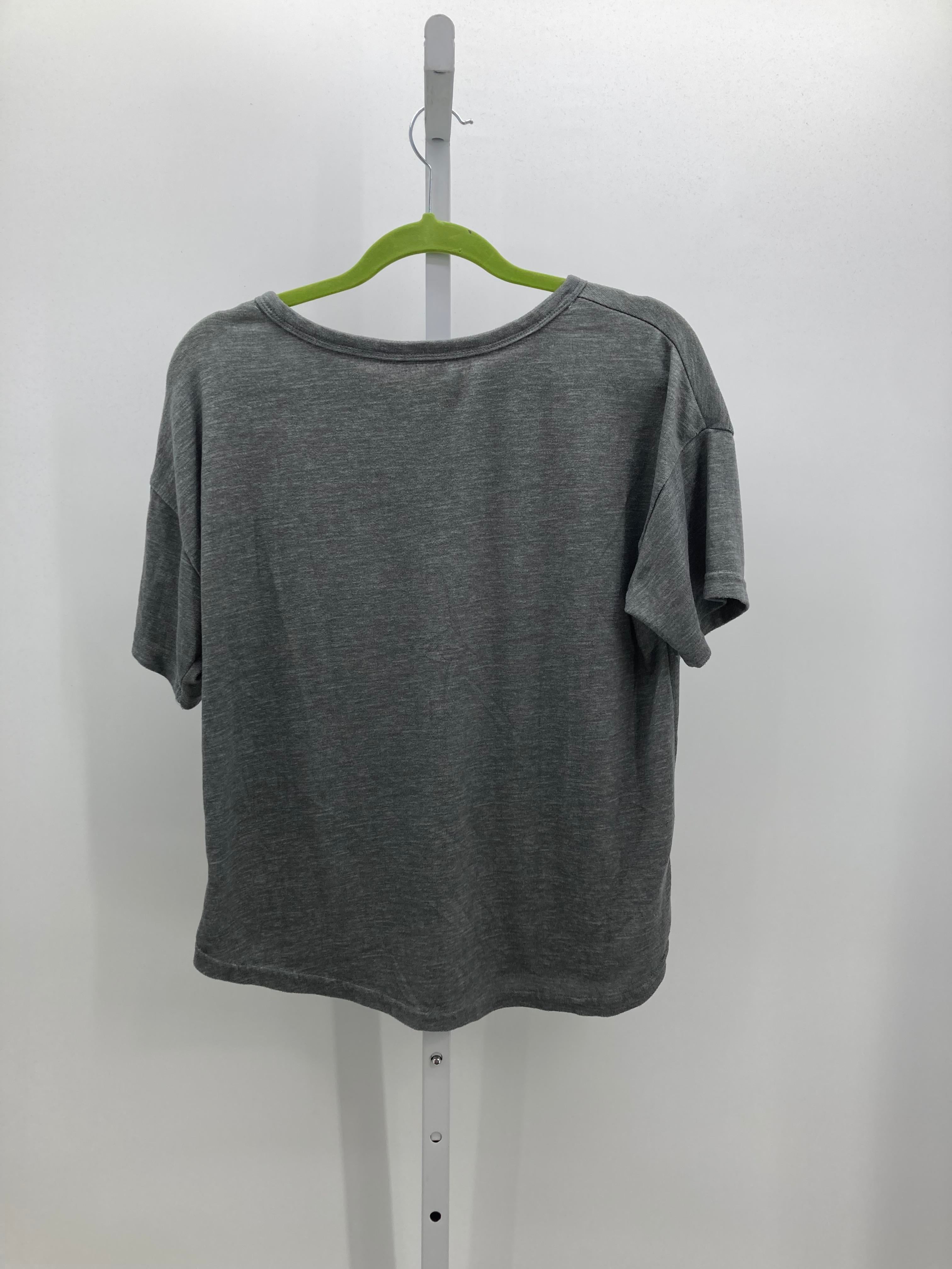 Size Medium Misses Short Sleeve Shirt