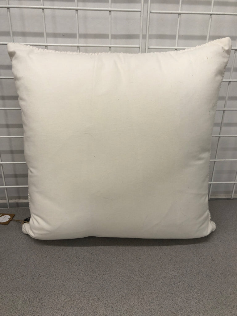 NWT WHITE WOVEN PILLOW.
