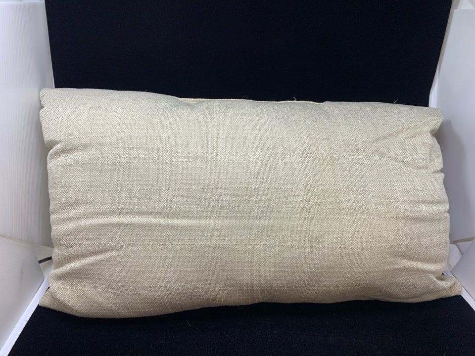 BEIGE TEXTURED RECTANGLE THROW PILLOW W/BROWN 3 BUTTON.