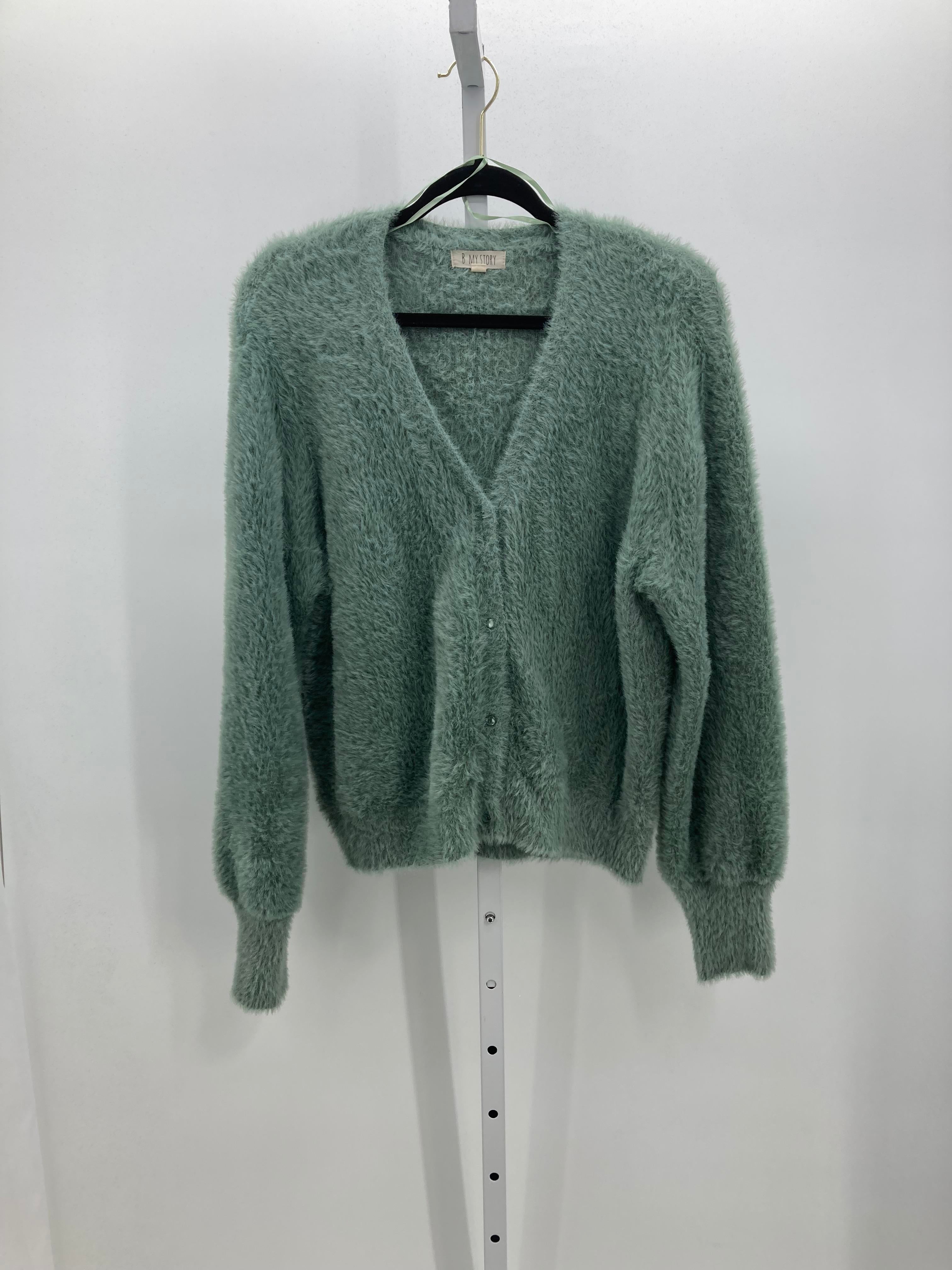 Size Large Juniors Long Sleeve Sweater