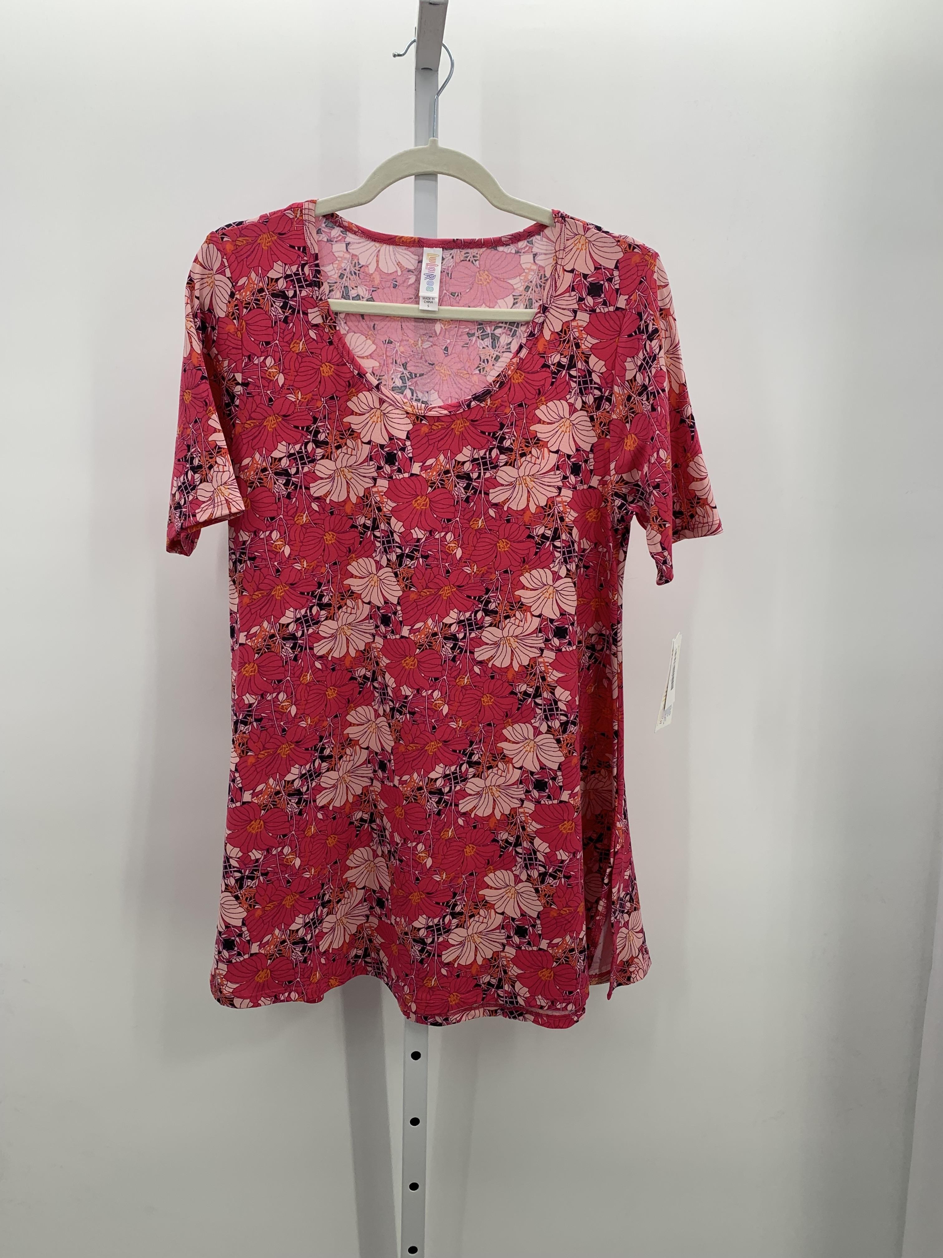 Lularoe Size Small Misses Short Sleeve Shirt