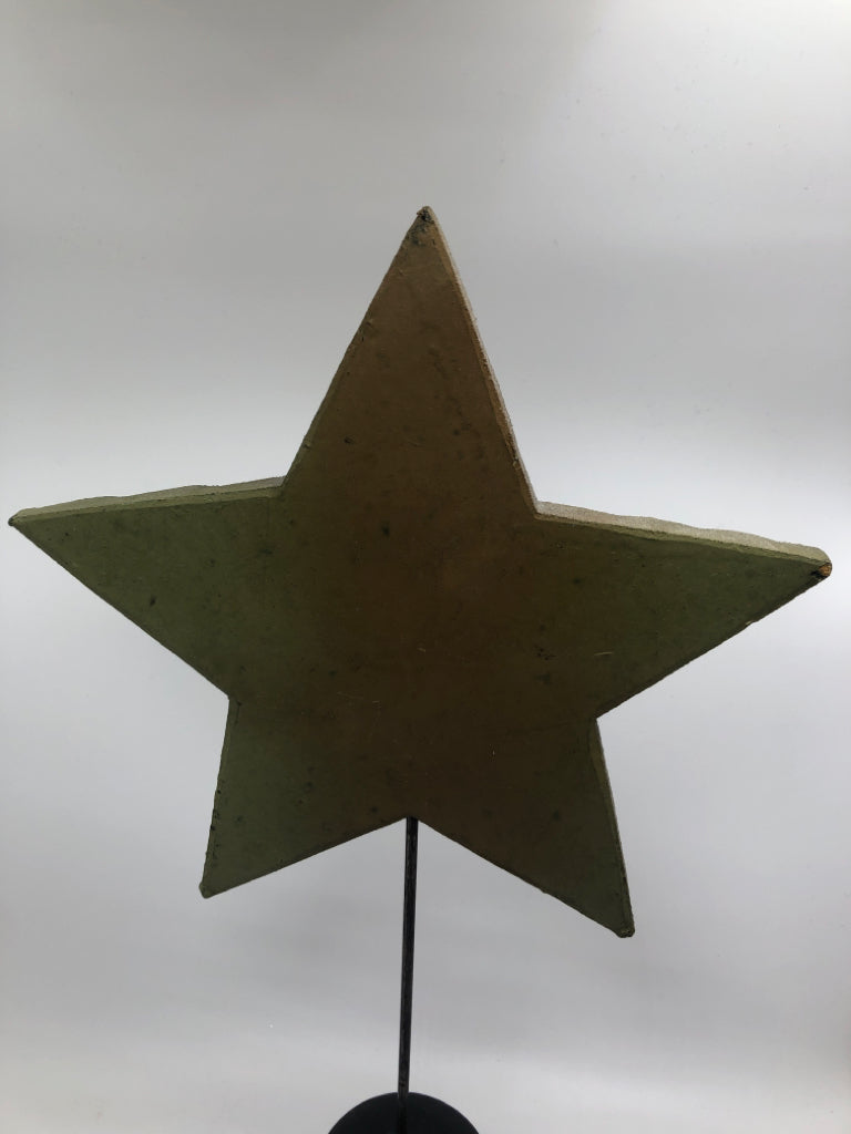 PRIMITIVE CARVED STAR DECOR.
