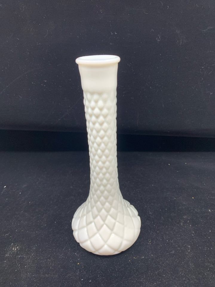 VTG SKINNY NECK MILK GLASS VASE.