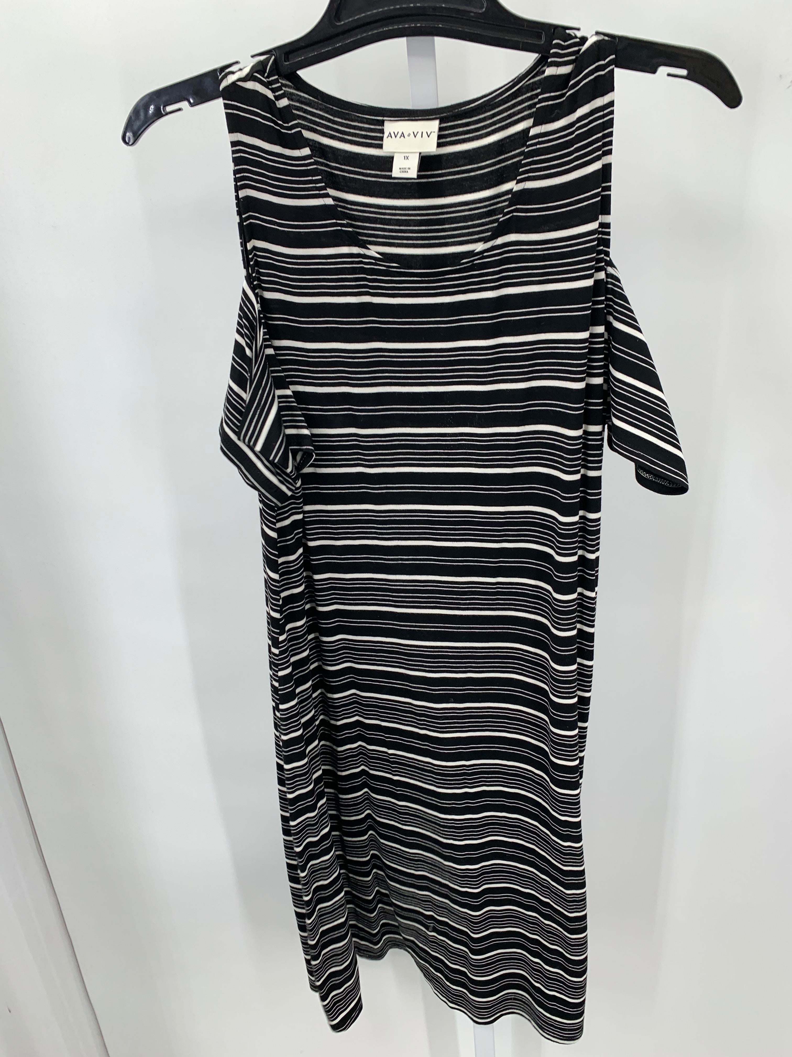 Ava & Viv Size 1X Womens Short Sleeve Dress