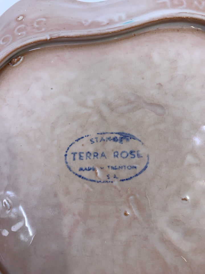 VTG TERRA ROSE GREEN APPLE PLATE.