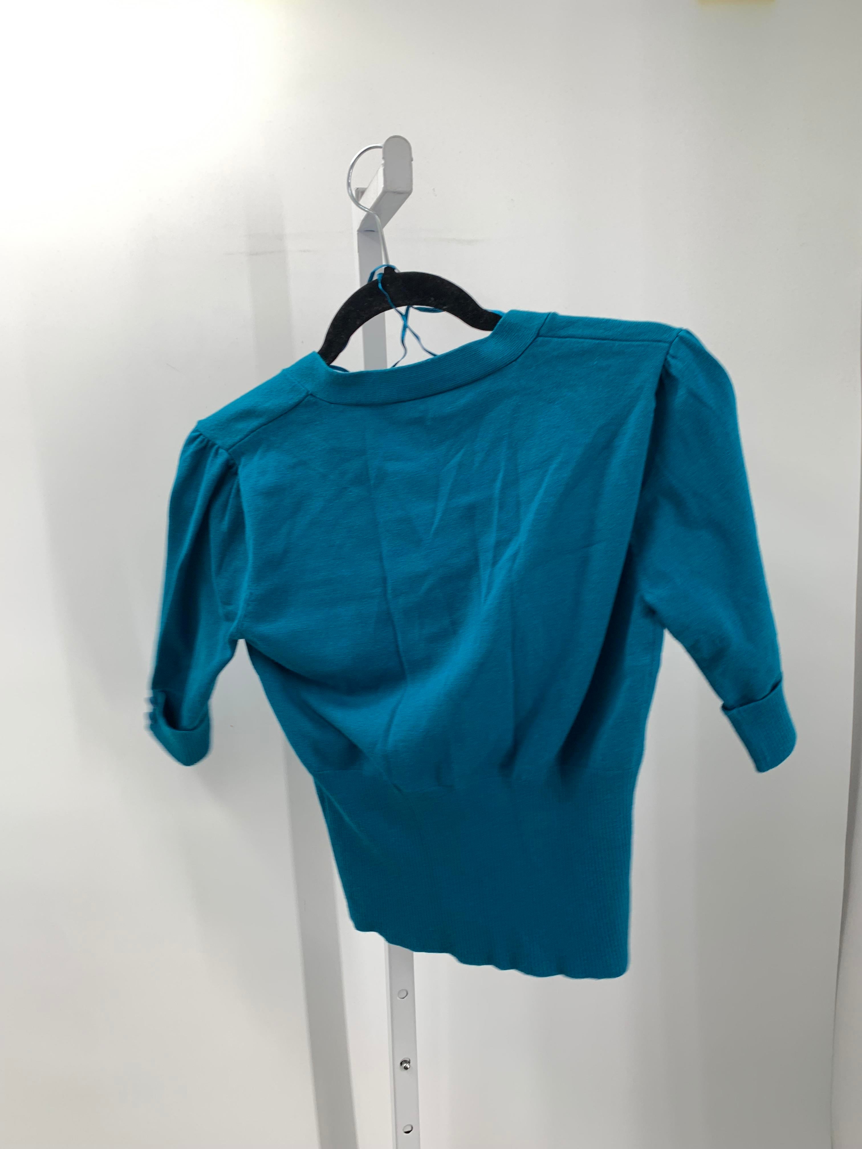 Take Out Size Large Juniors Short Sleeve Sweater