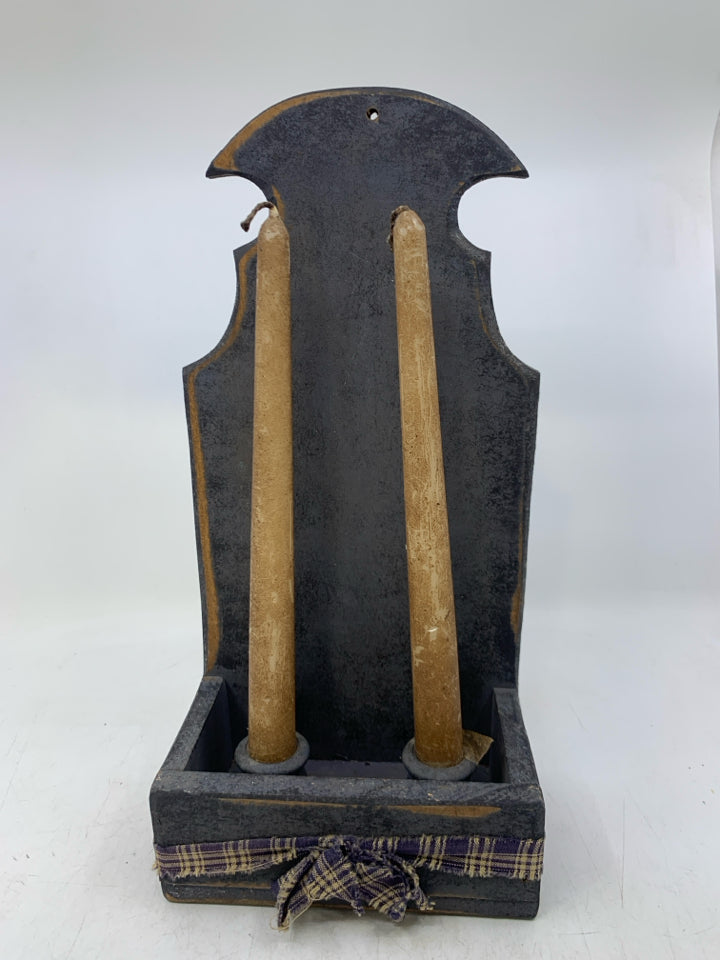 BLUE PAINTED WOOD PRIMITIVE STYLE 2 SLOT TAPERED W/ HANDLES.