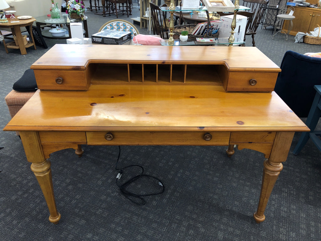 STANLEY FURNITURE WOOD SECRETARY DESK.