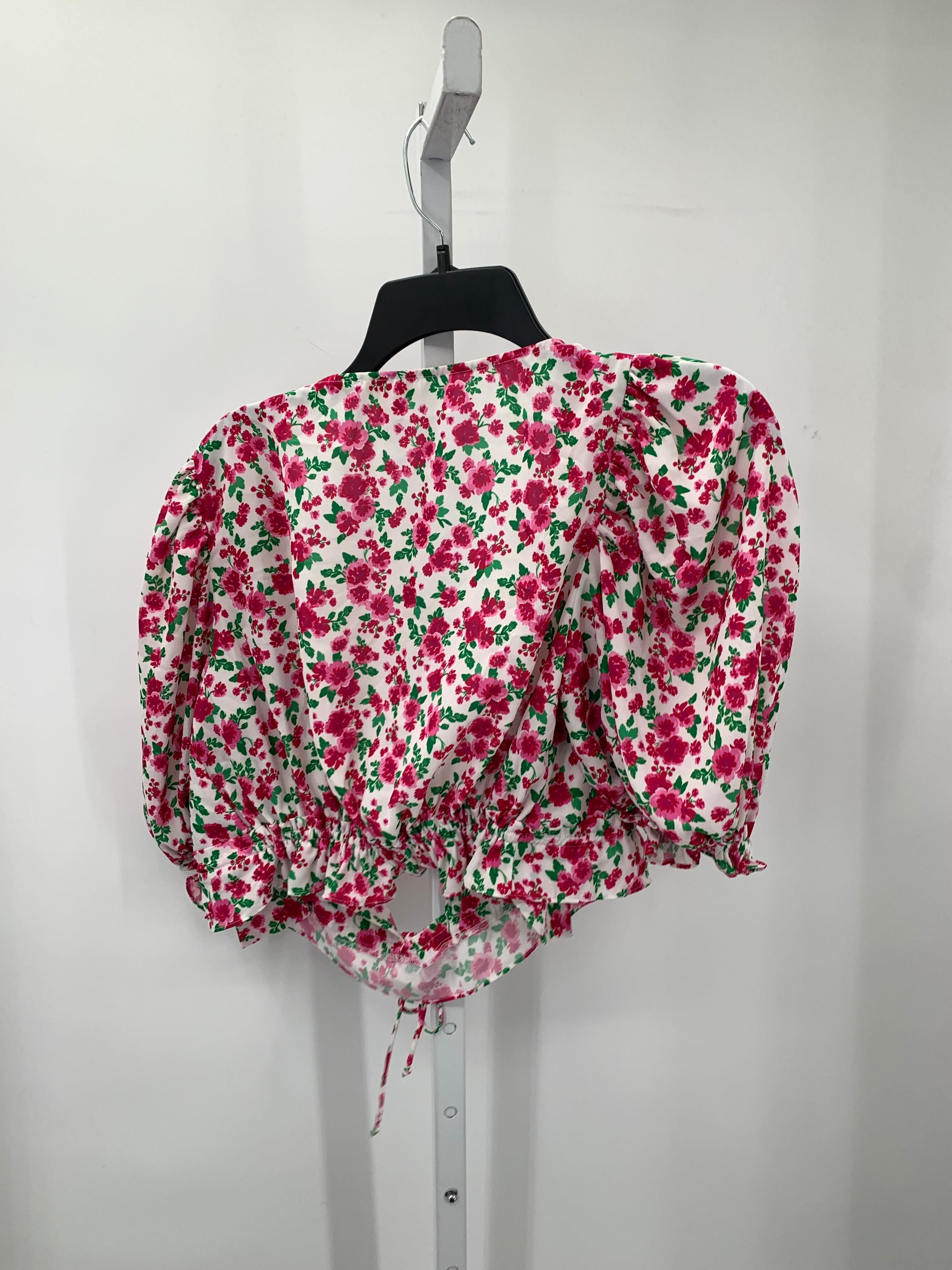 Size Small Juniors Short Sleeve Shirt