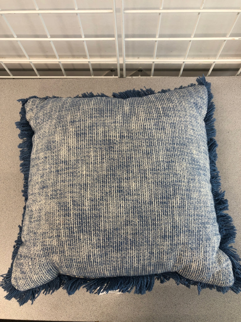 BLUE TEXTURED PILLOW W/FRINGE.