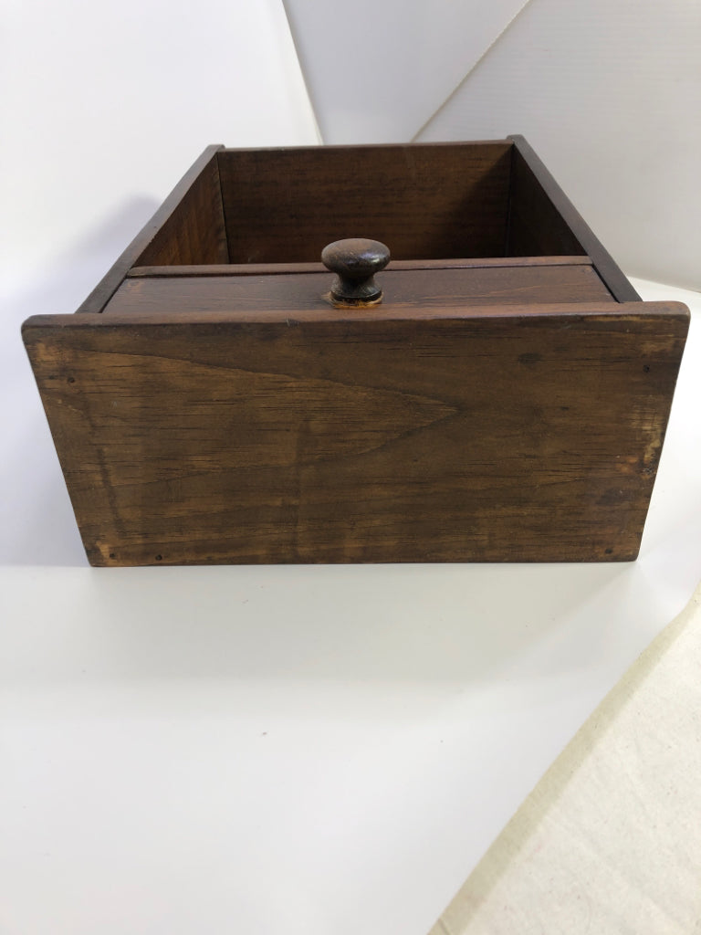 RUSTIC DARK BROWN SHELF W/DRAWER.