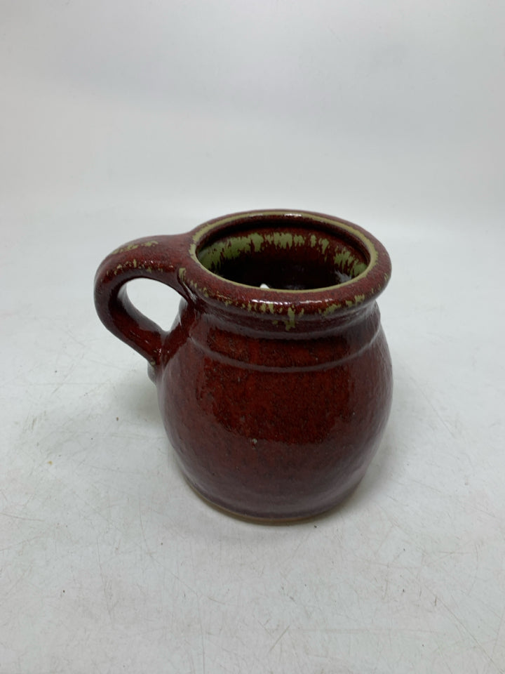 DISTRESSED CROCK W/ STAR CUTOUT/HANDLE CANDLE HOLDER.