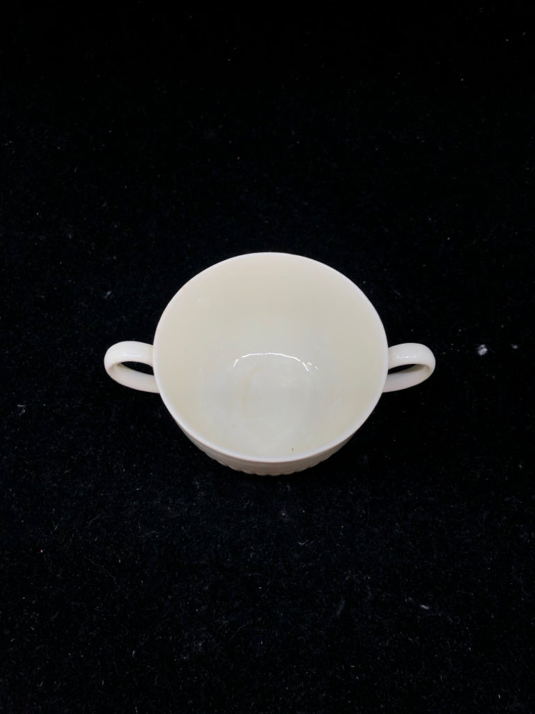 VTG WEDGWOOD RIBBED SUGAR BOWL.