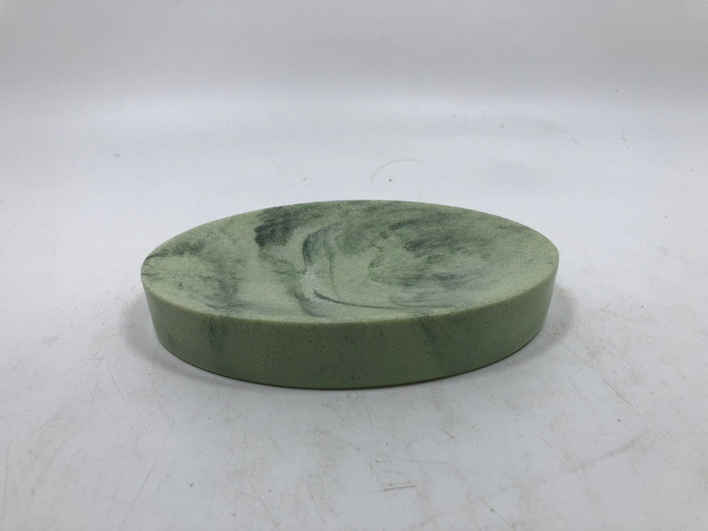 BEAU MONDE GREEN MARBLED SOAP HOLDER.
