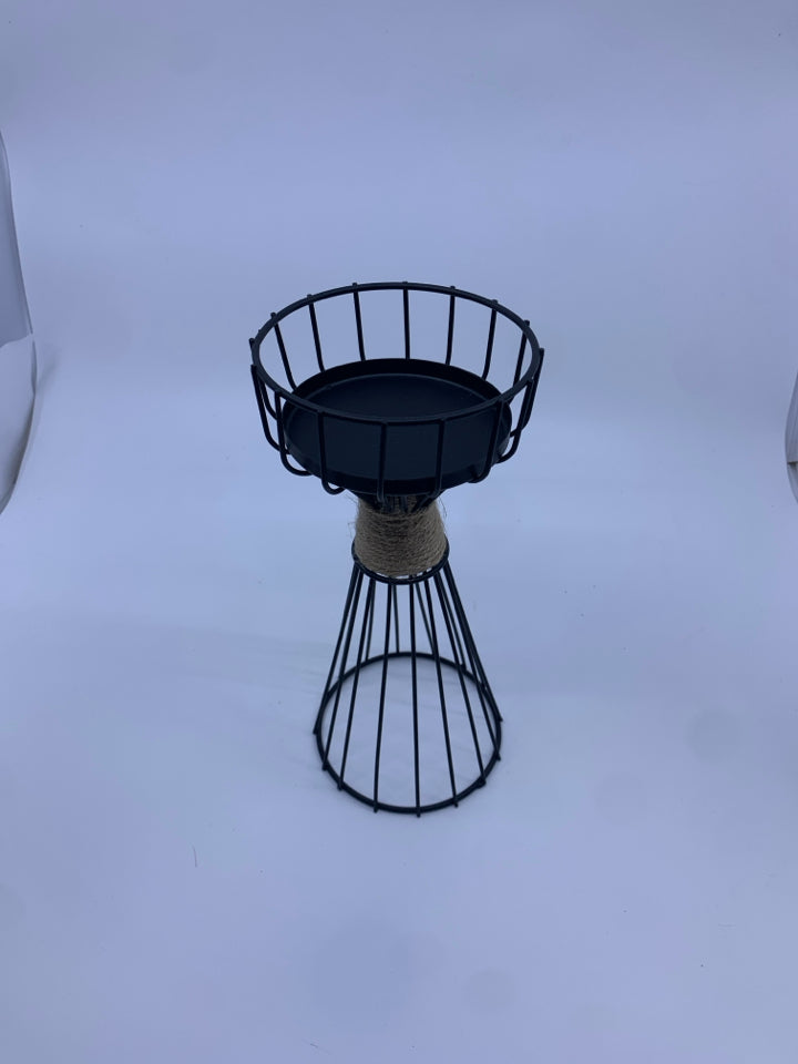 BLACK METAL PILLAR CANDLE HOLDER CAGE DESIGN BURLAP TWINE.