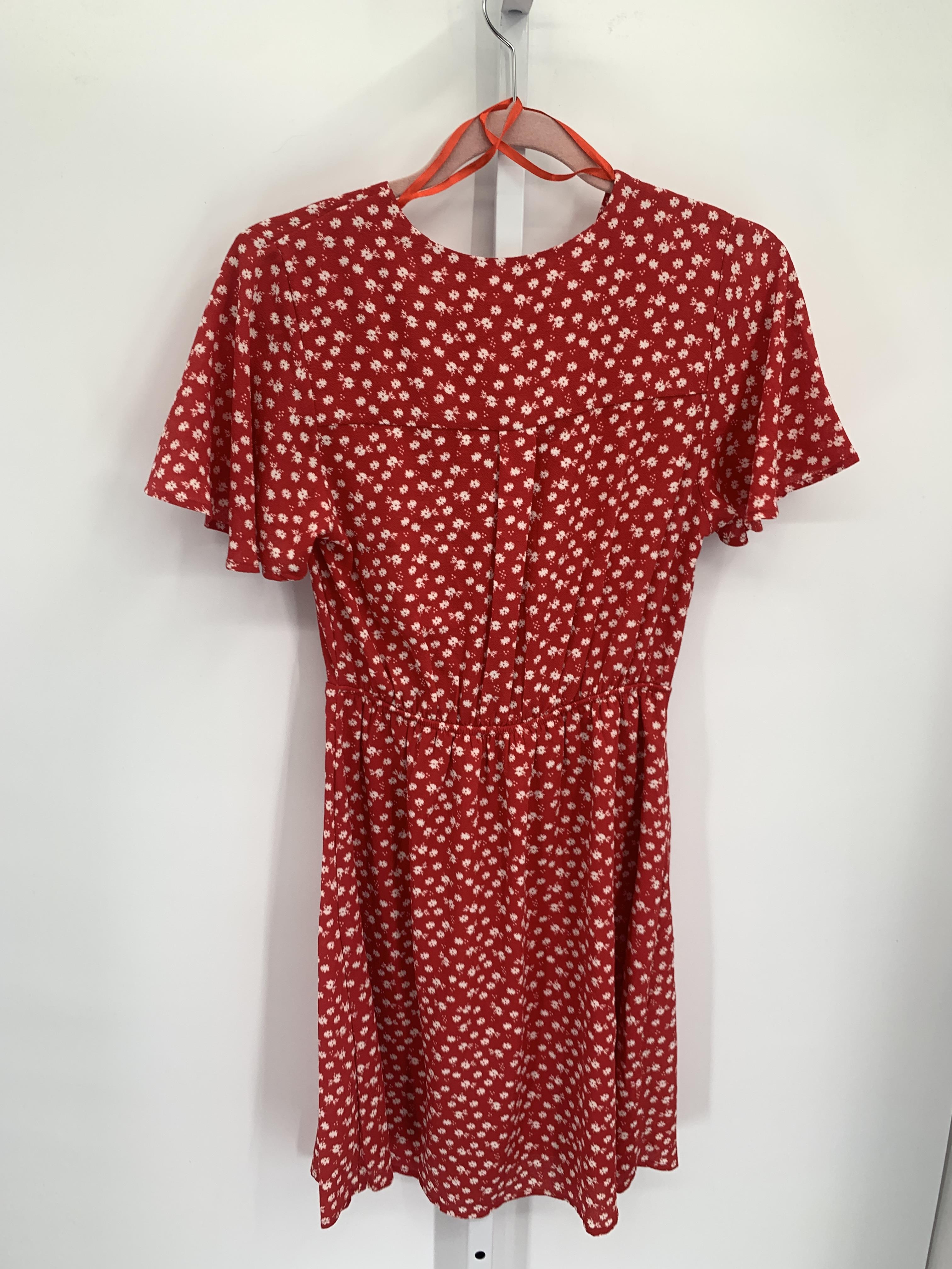 monteau Size Medium Misses Short Sleeve Dress