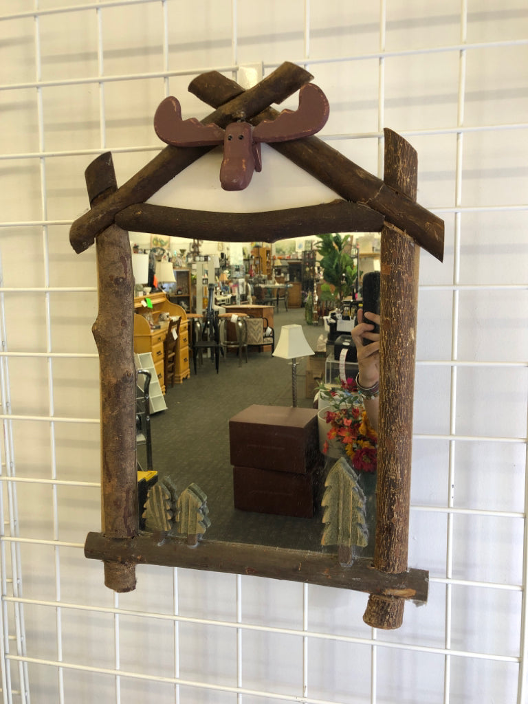MOOSE WOOD STYLE MIRROR.