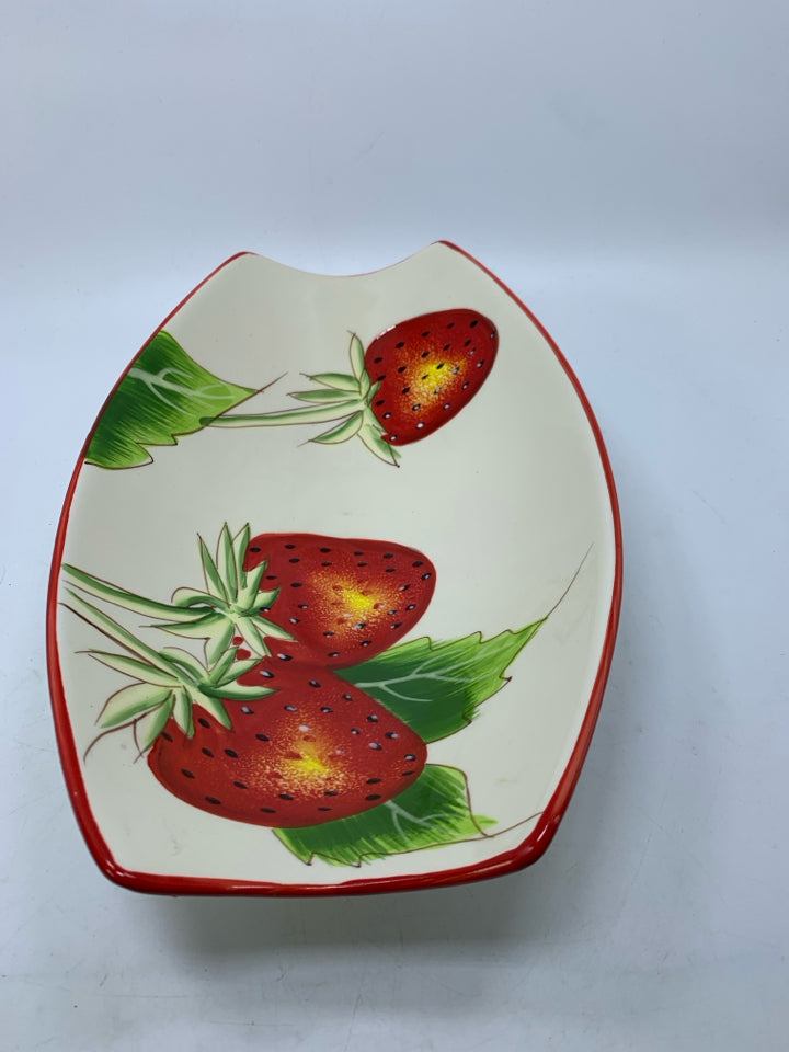 OVAL ROUNDED STRAWBERRY PRINT SERVING BOWL.