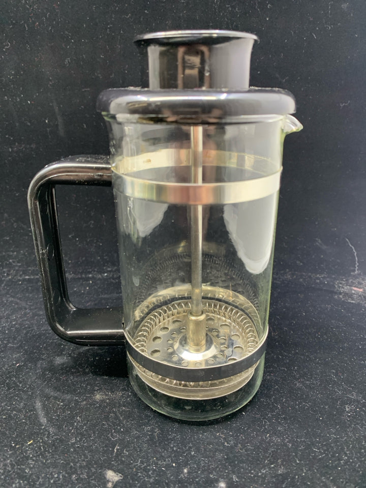 SMALL GLASS FRENCH PRESS.